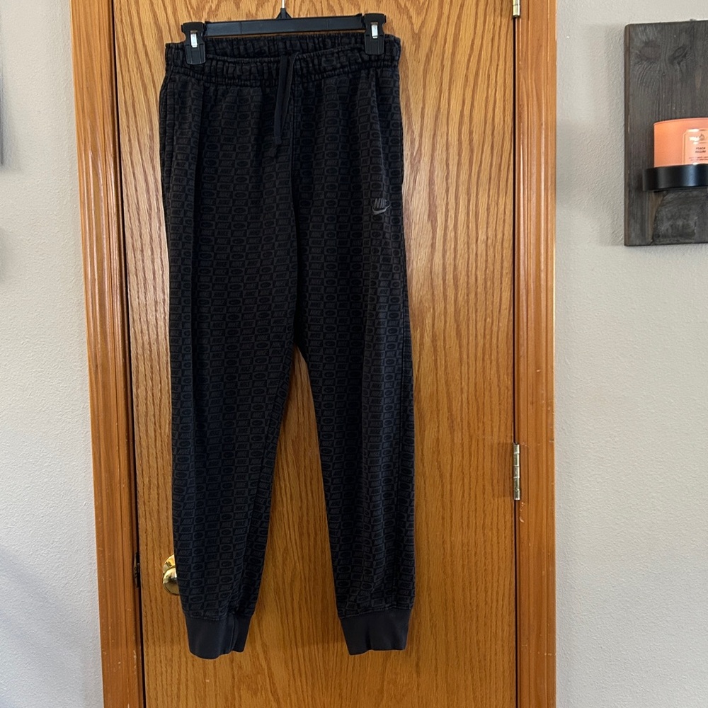 Nike Graphic Print Charcoal Gray Joggers Sz S